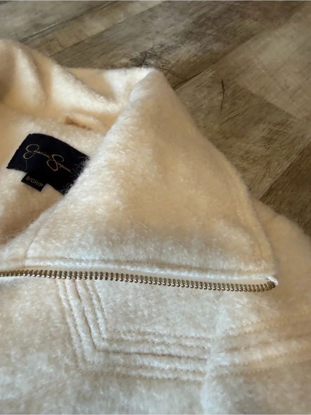 Wool-Blend Cream Zip Front Women's Coat, Tailored Stitching, Zip Pockets